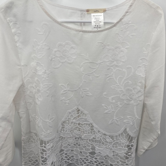 InTu white blouse Size Large - Picture 8 of 8